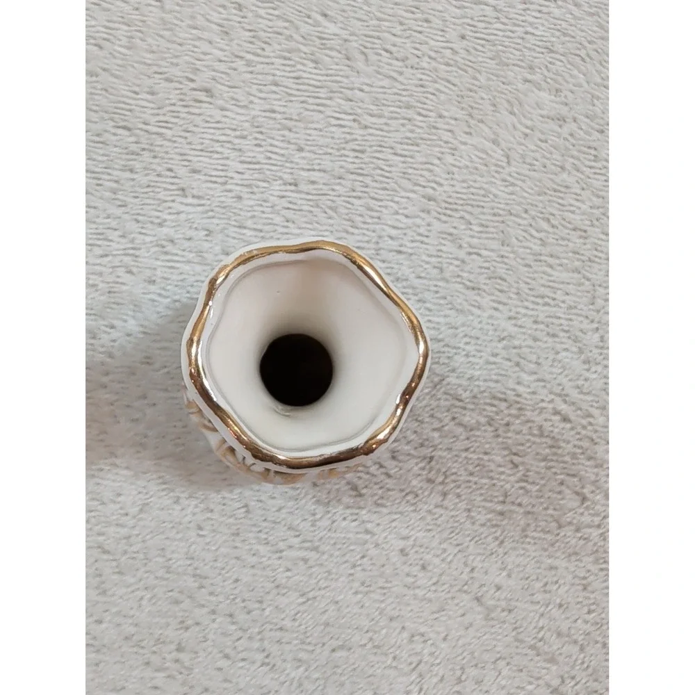 Vintage‎ Miniature Porcelain Bud Vase White Gold Floral Scalloped Rim 2 Inch
